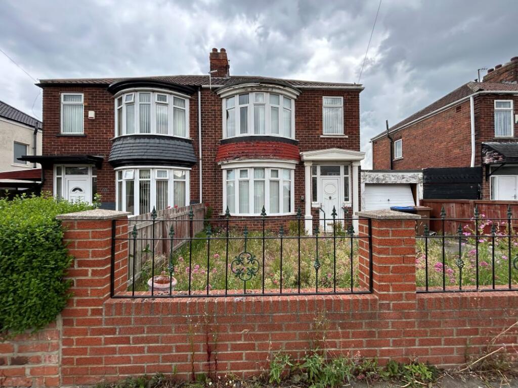 Main image of property: 32 Roseberry Road, Middlesbrough, Cleveland, TS4 2LJ