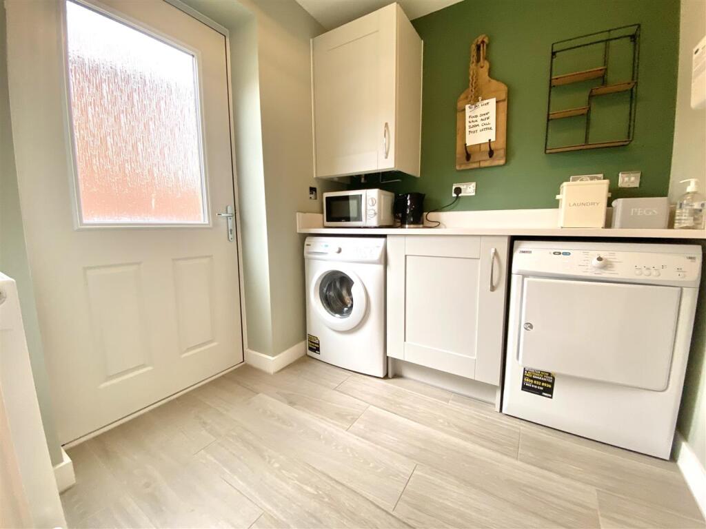 68, Fox Avenue, Shrewsbury photo 4