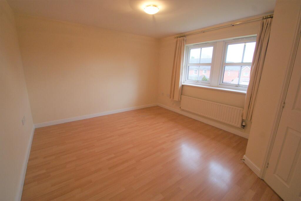 Topaz Drive, Andover, SP10 photo 4