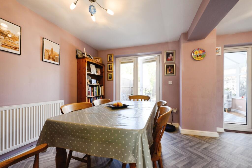 House in Portsmouth - View 5