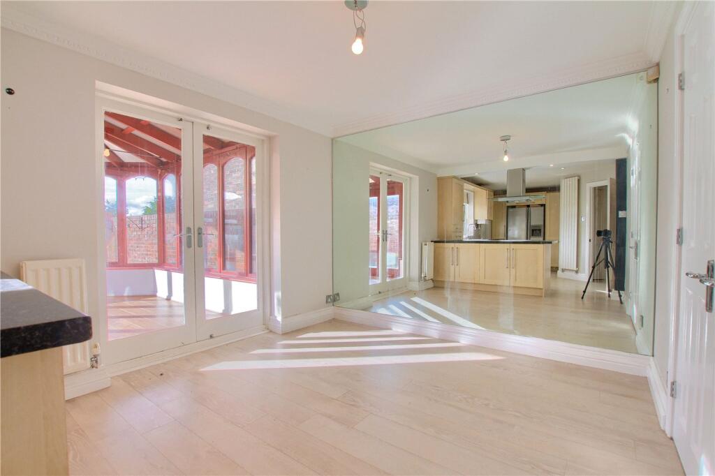 House in Stockton-on-Tees - More