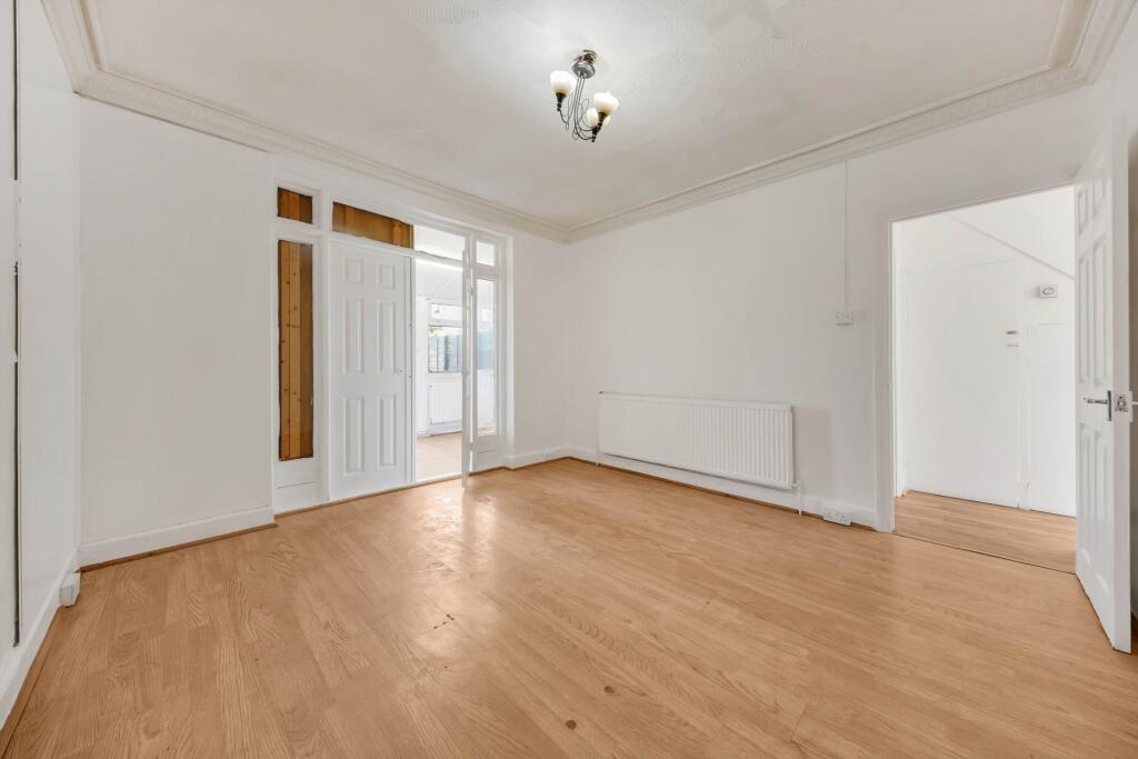 House in London - View 4