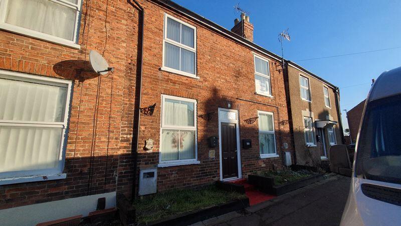 Main image of property: 16 Delven Lane, Castle Donington 