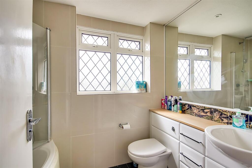 Roedean Road, Worthing, BN13 - View 4
