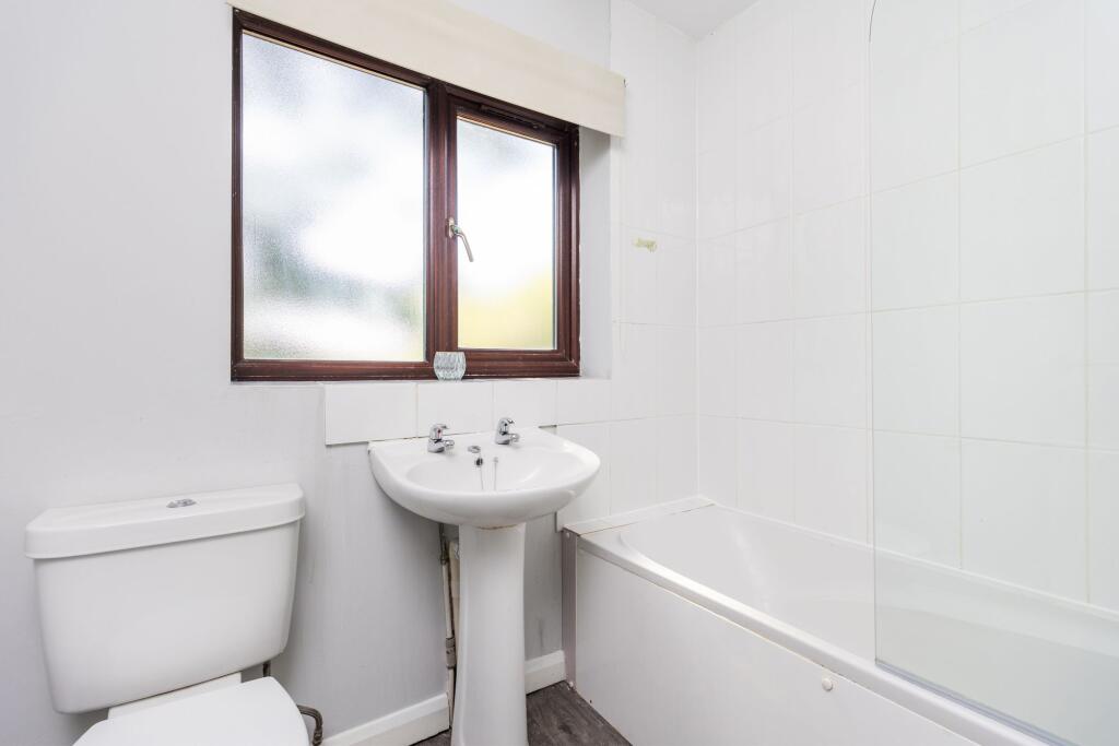 House in Southampton - View 5