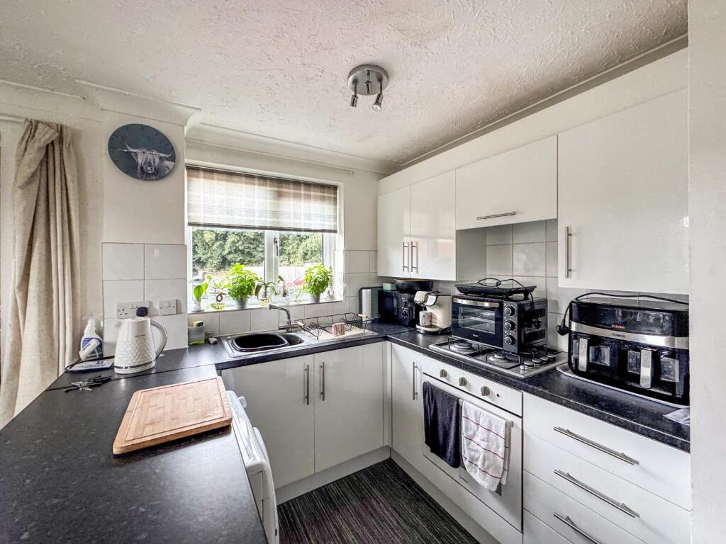 House in Tonbridge - View 4