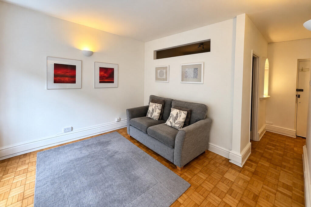 Apartment in London - View 4