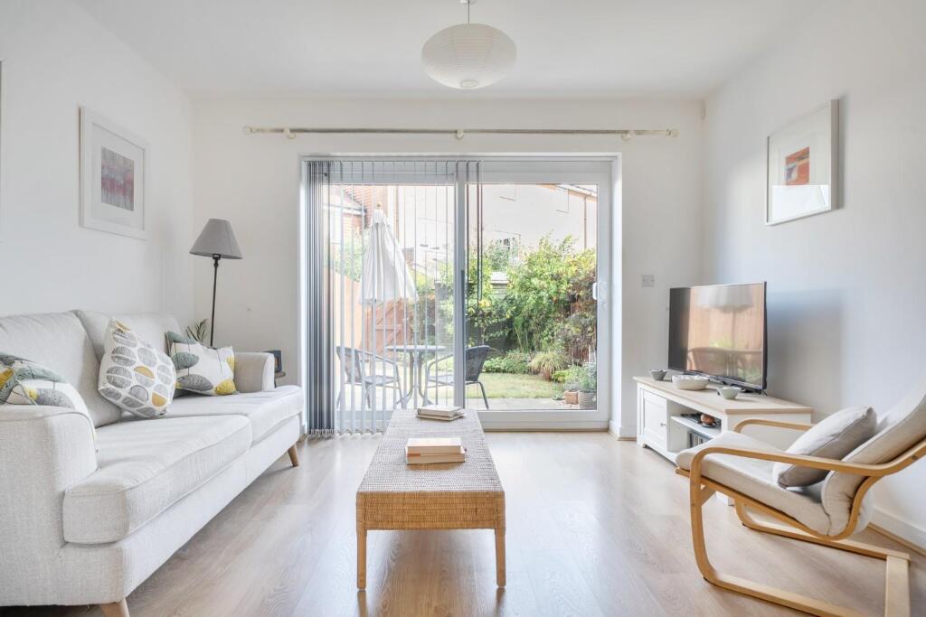House in Tonbridge and Malling, Holborough Lakes, Snodland - View 2