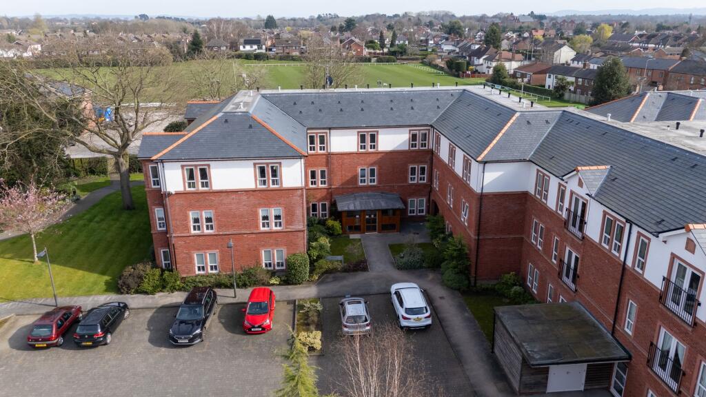 Main image of property: Apt 10, Boughton Hall Filkins Lane, Chester CH3 5BG