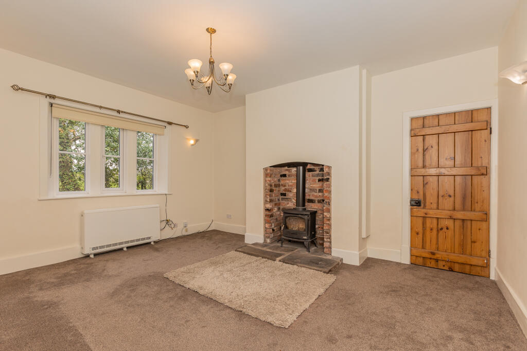 House in Warrington, High Legh - More