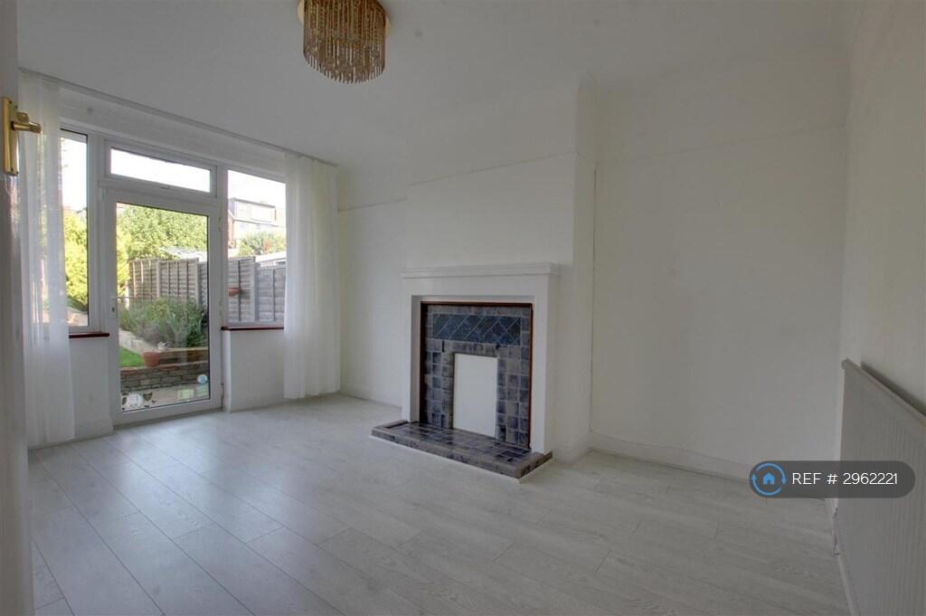 House in London - View 3