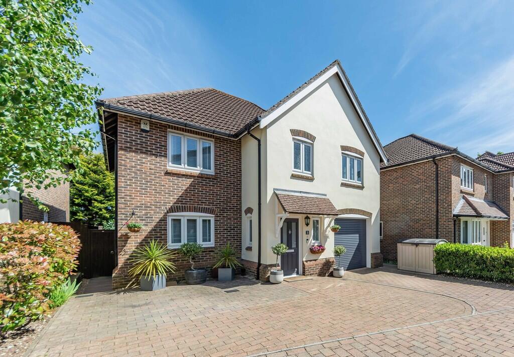 4-bed detached on The Chase, Fontwell, £575,000