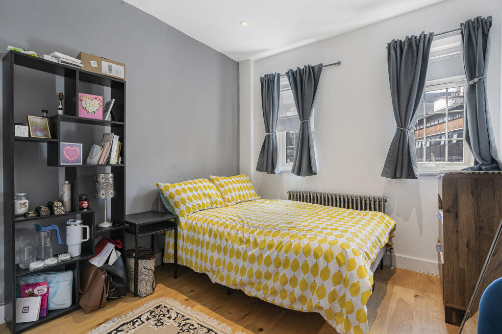 Apartment in Croydon - View 4