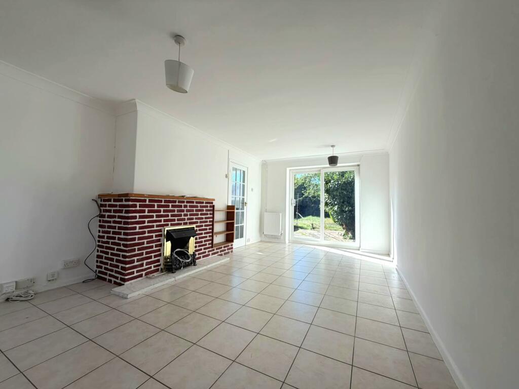 House in Guildford - View 2