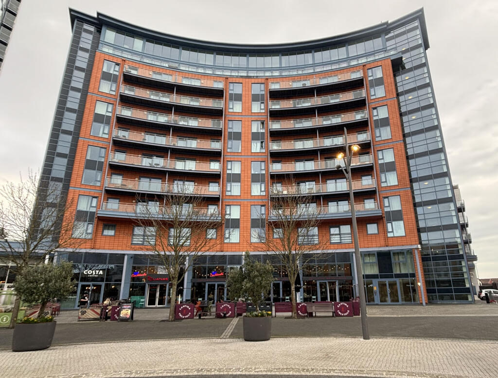 Main image of property: The Crescent, Gunwharf Quays, Portsmouth, PO1 3SZ