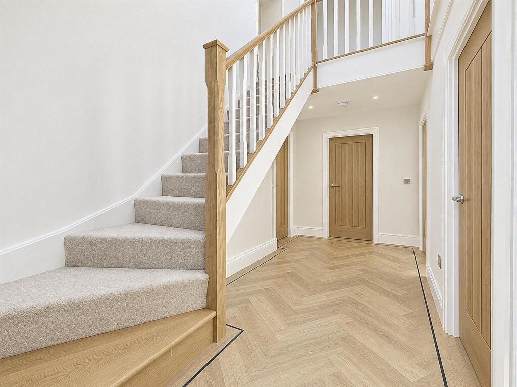 House in Chelmsford, Runsell Green, Danbury - View 4
