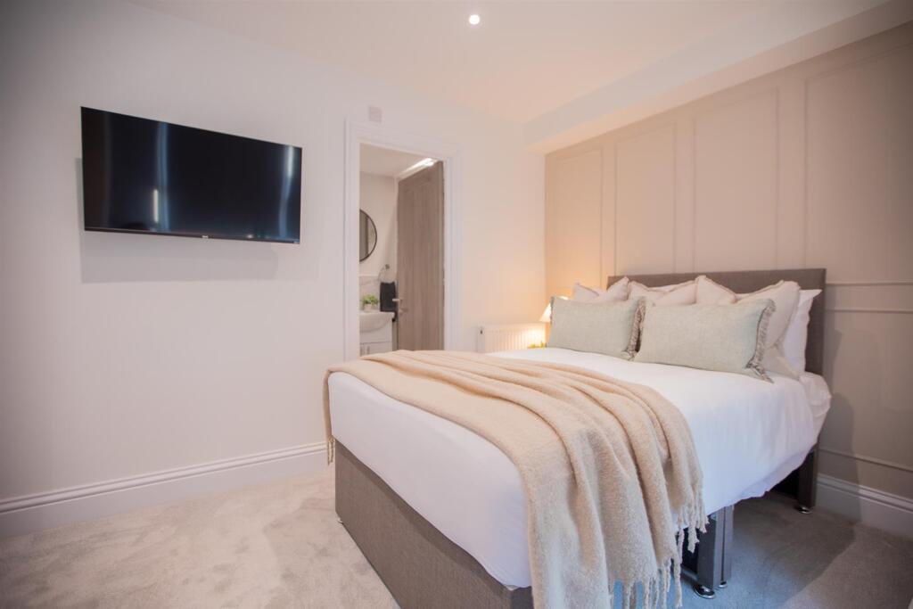 House in Portsmouth - View 3