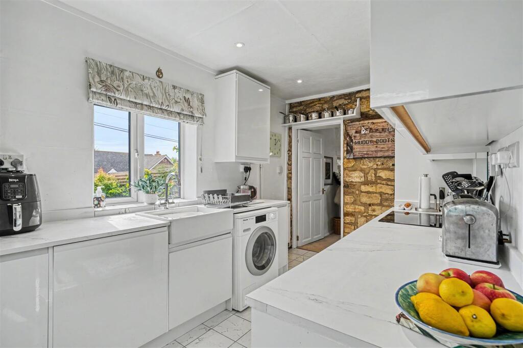 House in Salisbury - View 2