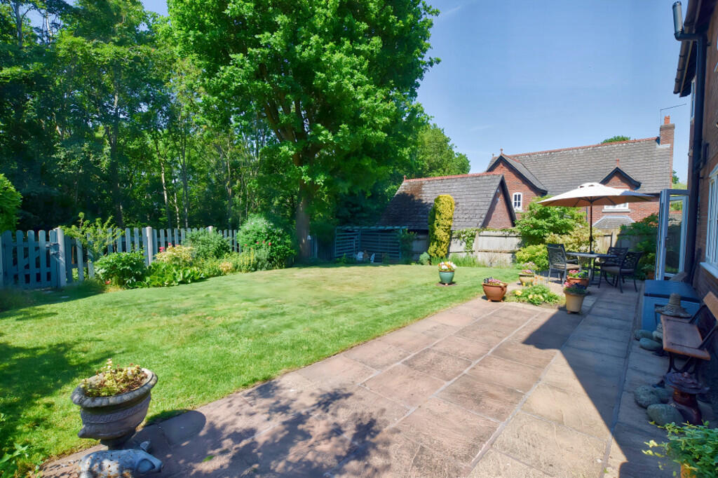 House in Telford - View 4