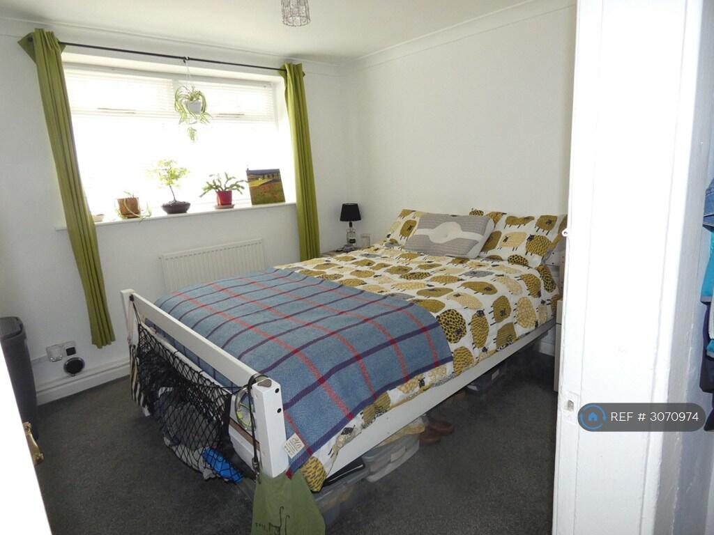 Apartment in Harrogate, Low Harrogate - View 2