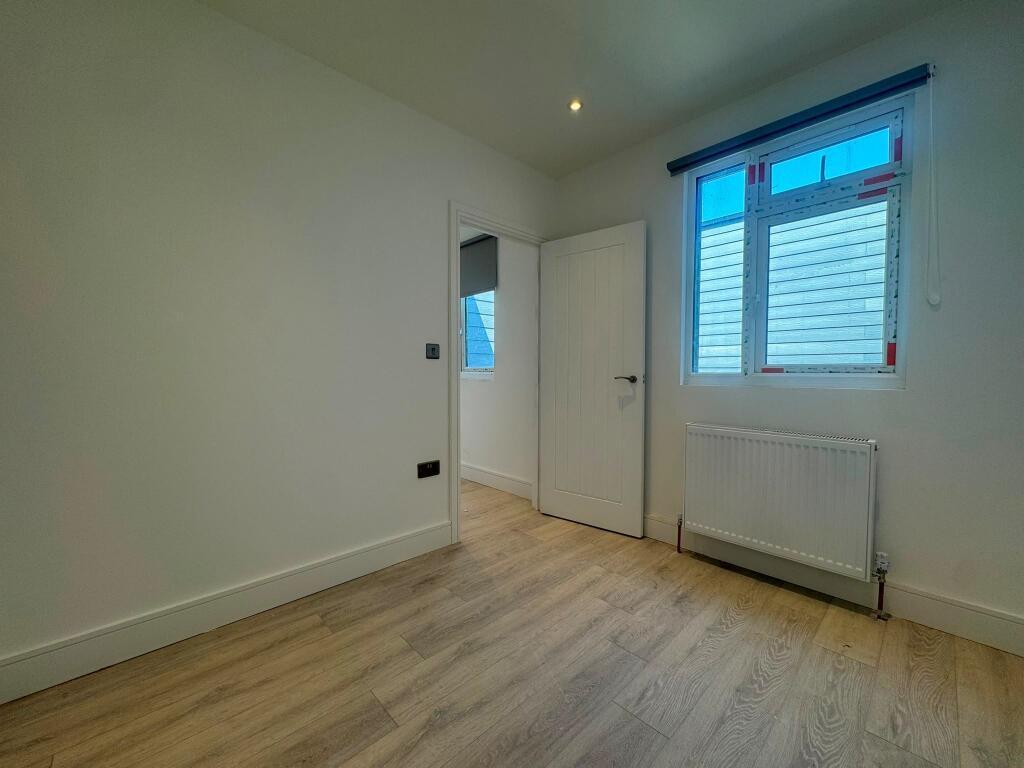 Apartment in Sevenoaks, Swanley - View 4