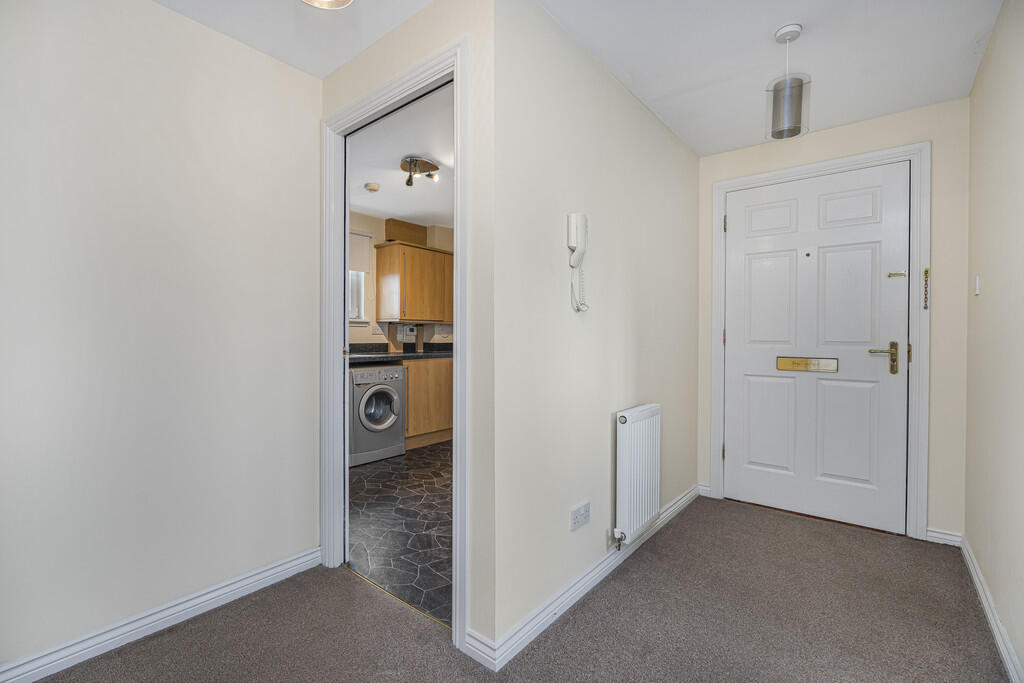 Apartment in Edinburgh, West Lothian - View 5