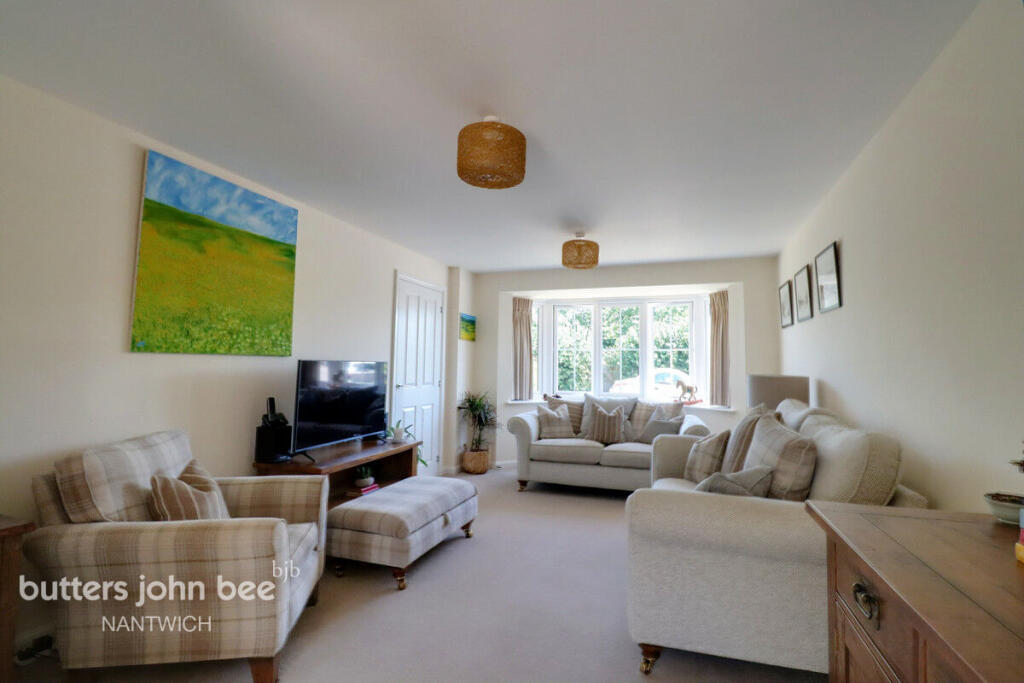 Cotton Close, Nantwich photo 4