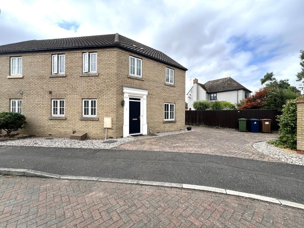 3-bed semi-detached on St. Francis Drive, Chatteris, PE16 6BS, £265,000