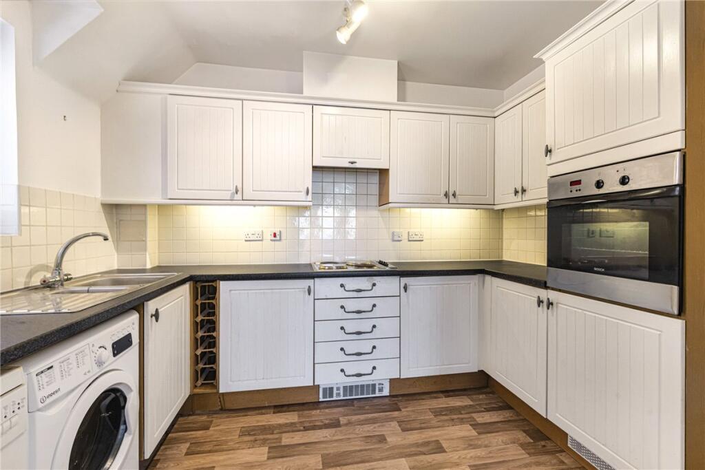 Apartment in London - View 2