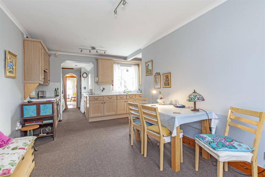 House in Bassetlaw, Gamston - View 5
