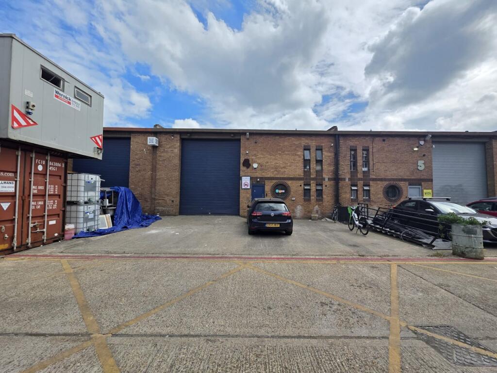 Main image of property: Unit 4 Hamlet Industrial Estate, White Post Lane, Hackney, E9 5EN
