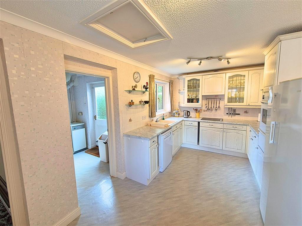 5, Orchard Close, Kingsland, Leominster, Herefordshire, HR6 9QS photo 4