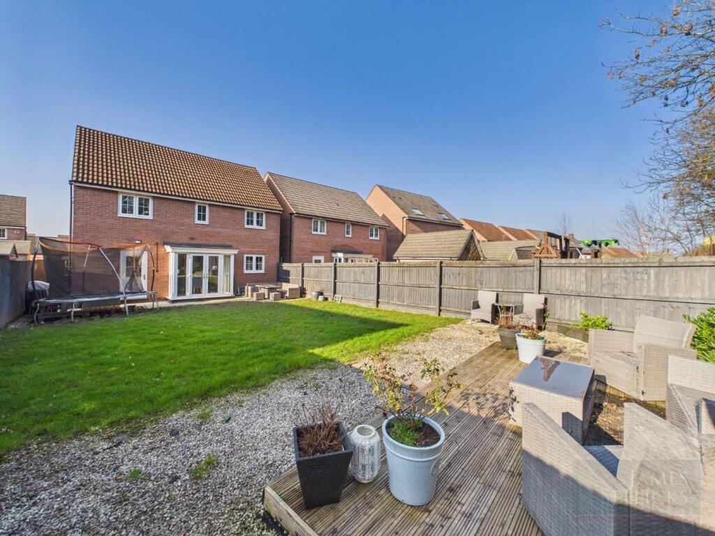 House in Blaby, Glenfields - View 3