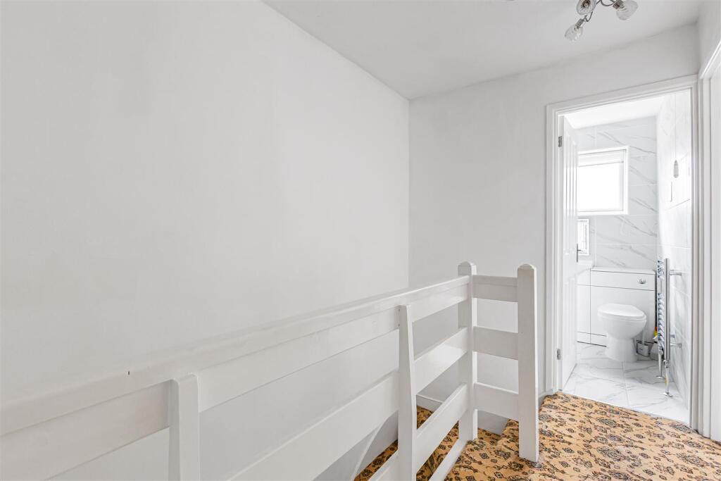 Additional image 10 of Harwood Close, Tewin, Welwyn