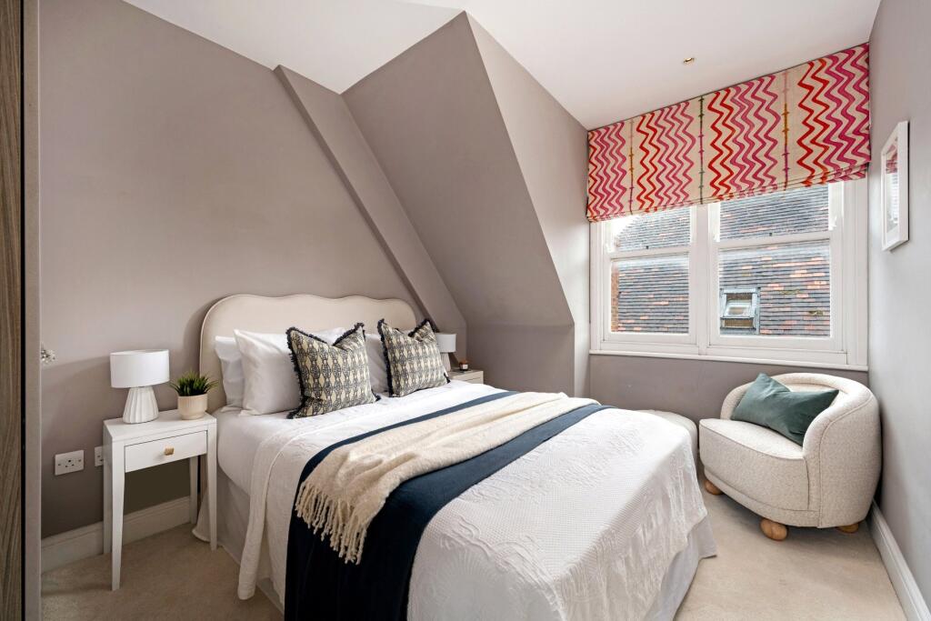 Apartment in London - More
