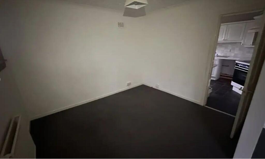  4E, MacEwan Place, Kilmarnock, KA37ER photo 5