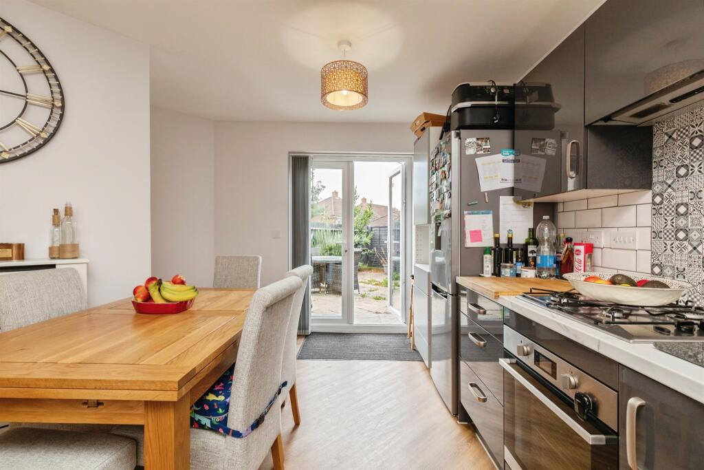 House in Swindon - View 5