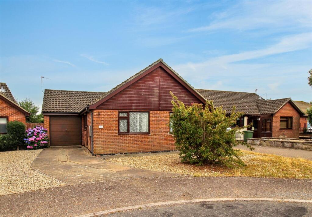 3-bed detached on Lancaster Gardens, Aylsham, Norwich, £300,000