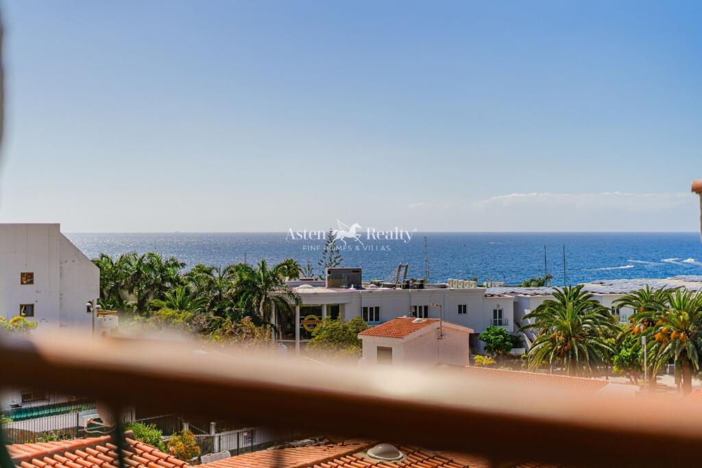 Main image of property: Canary Islands, Tenerife, San Eugenio Bajo