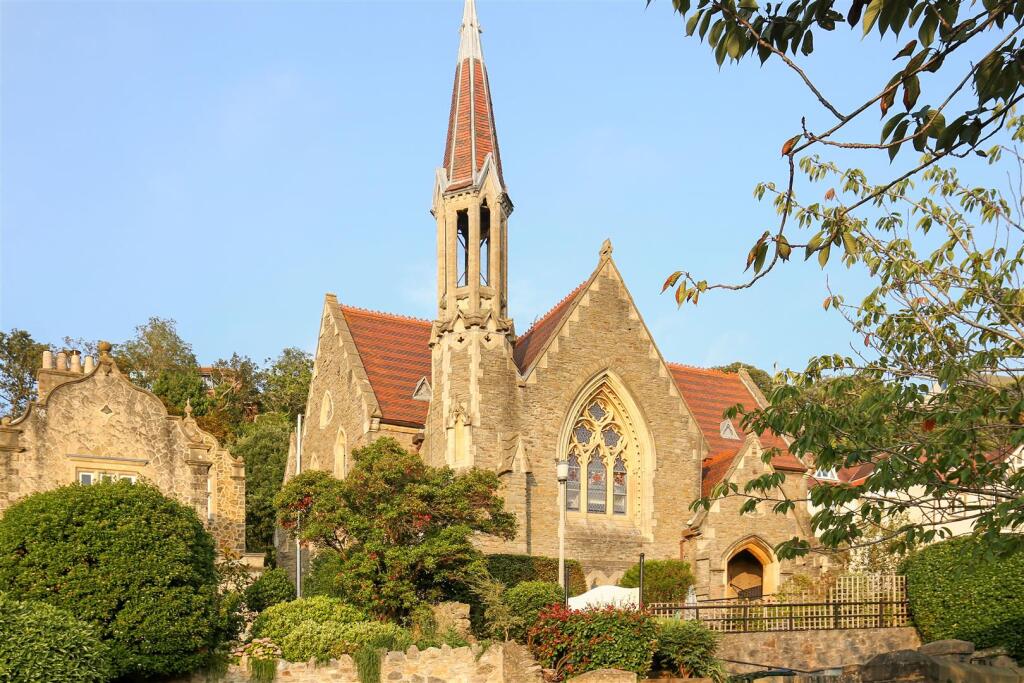 Adjacent to Hill Road, Clevedon