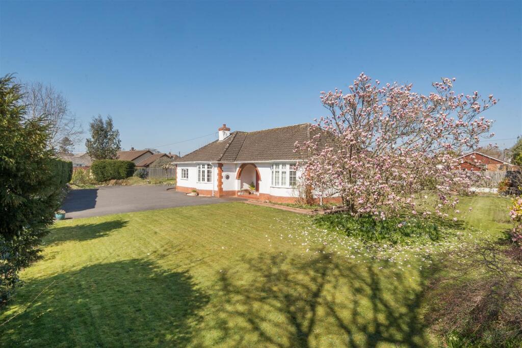 3-bed detached on Post Hill, Tiverton, £650,000