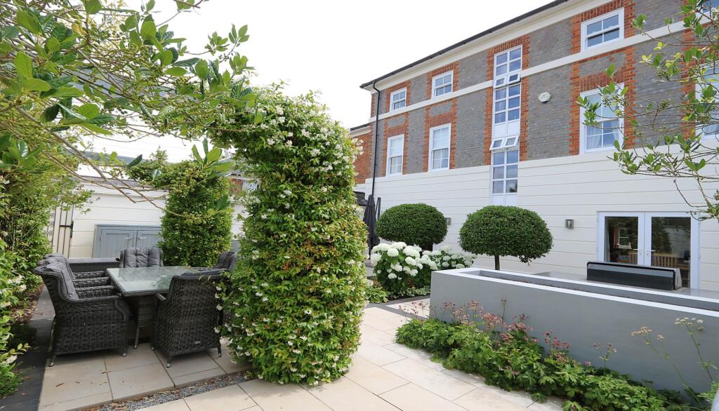 Main image of property: Waylands Close, Bradfield