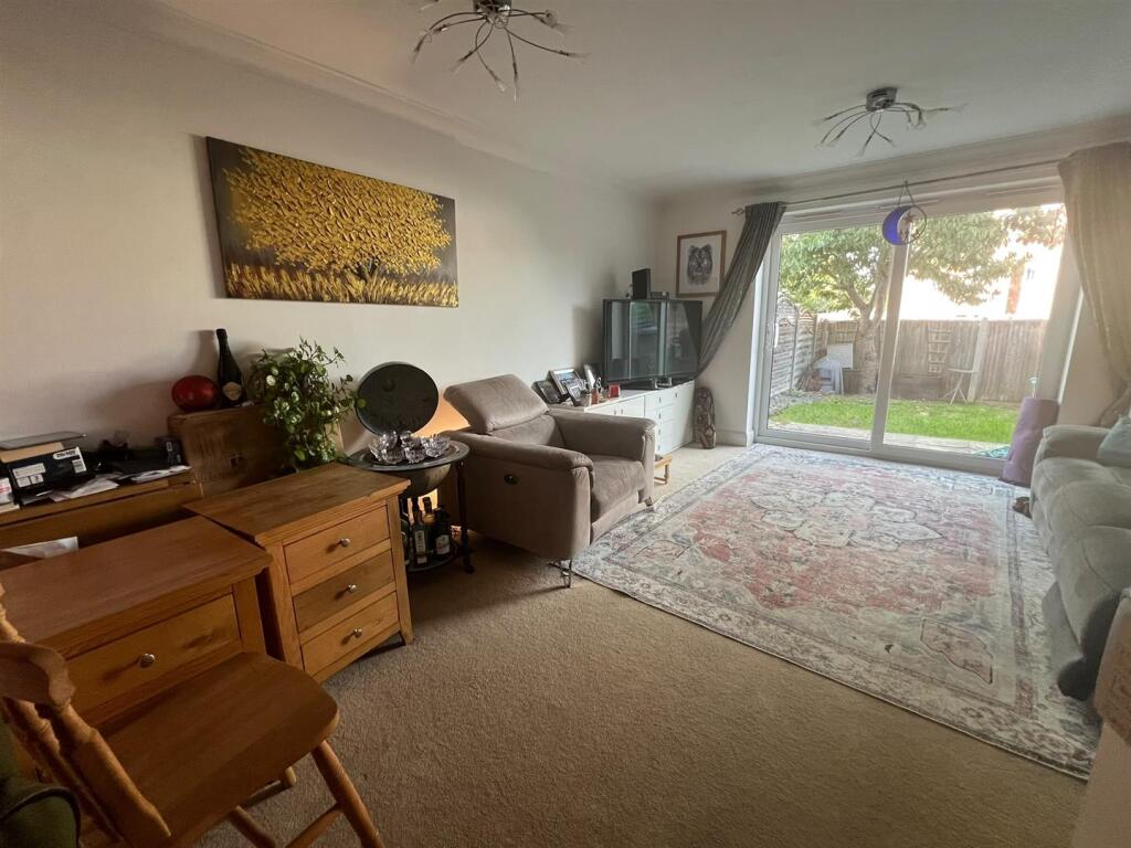 House in Rochester - View 4