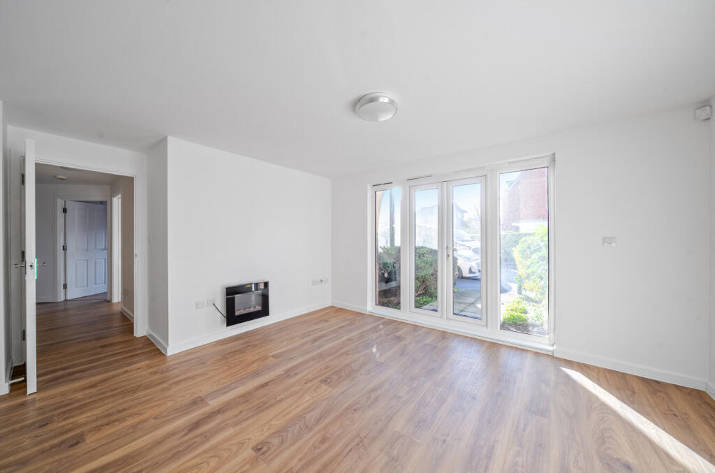 Cirrus Drive, Shinfield, Reading photo 4