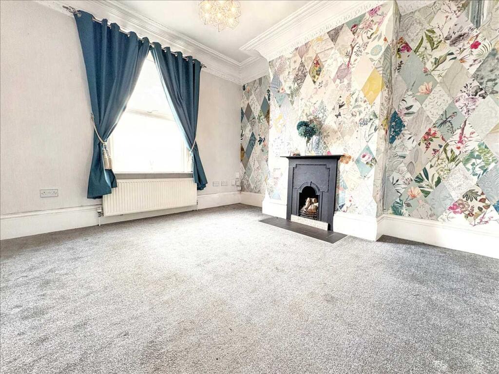 House in Nottingham - View 4
