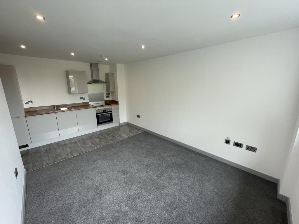 Apartment in Wolverhampton - View 3