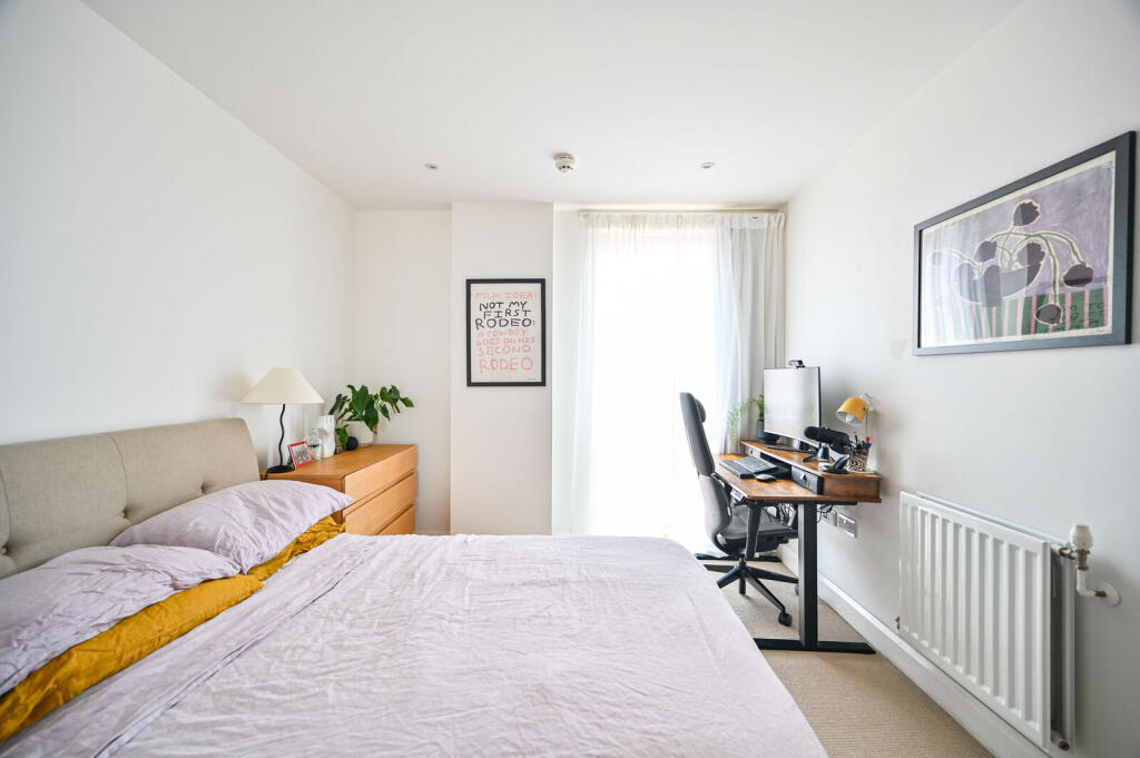 Apartment in London - More