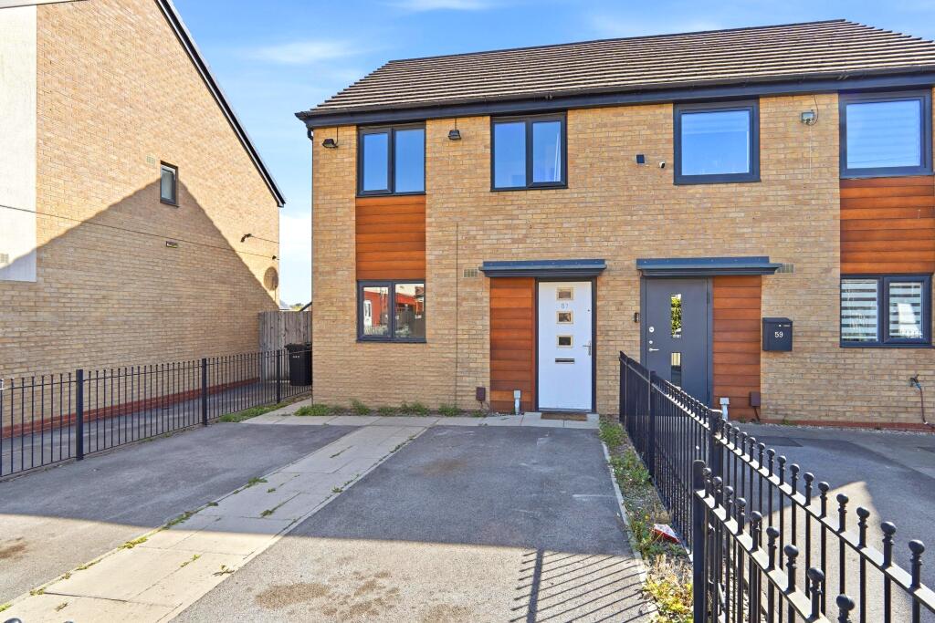 Main image of property: Roundwood Avenue, Bradford, BD10