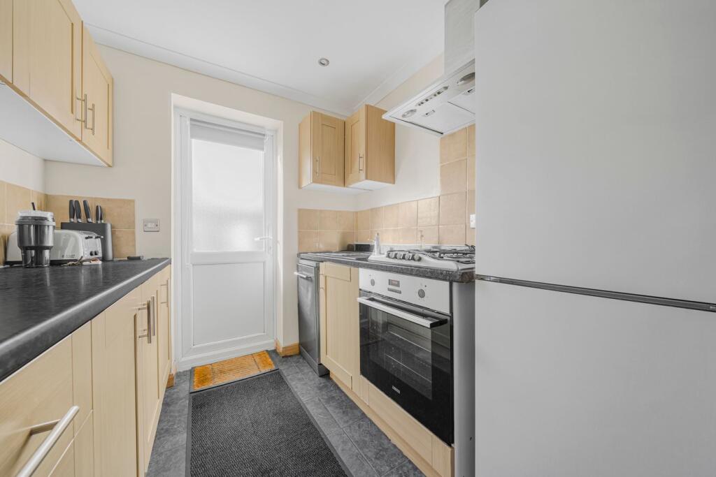 House in Spelthorne, Surrey - More