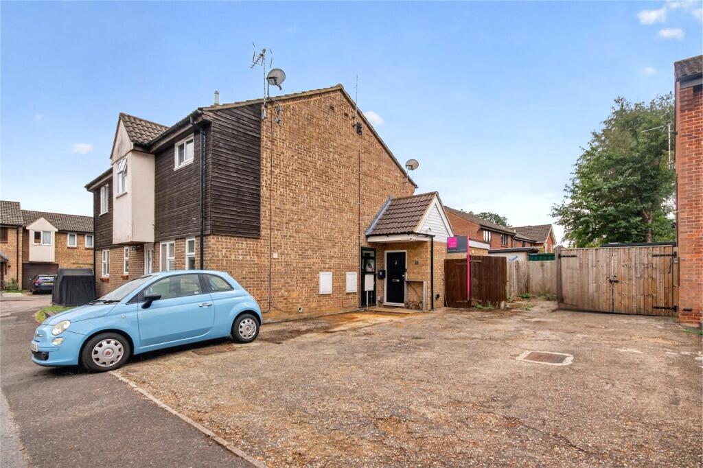 2-bed house on Hythe Close, Forest Park, Bracknell, Berkshire, RG12, £400,000